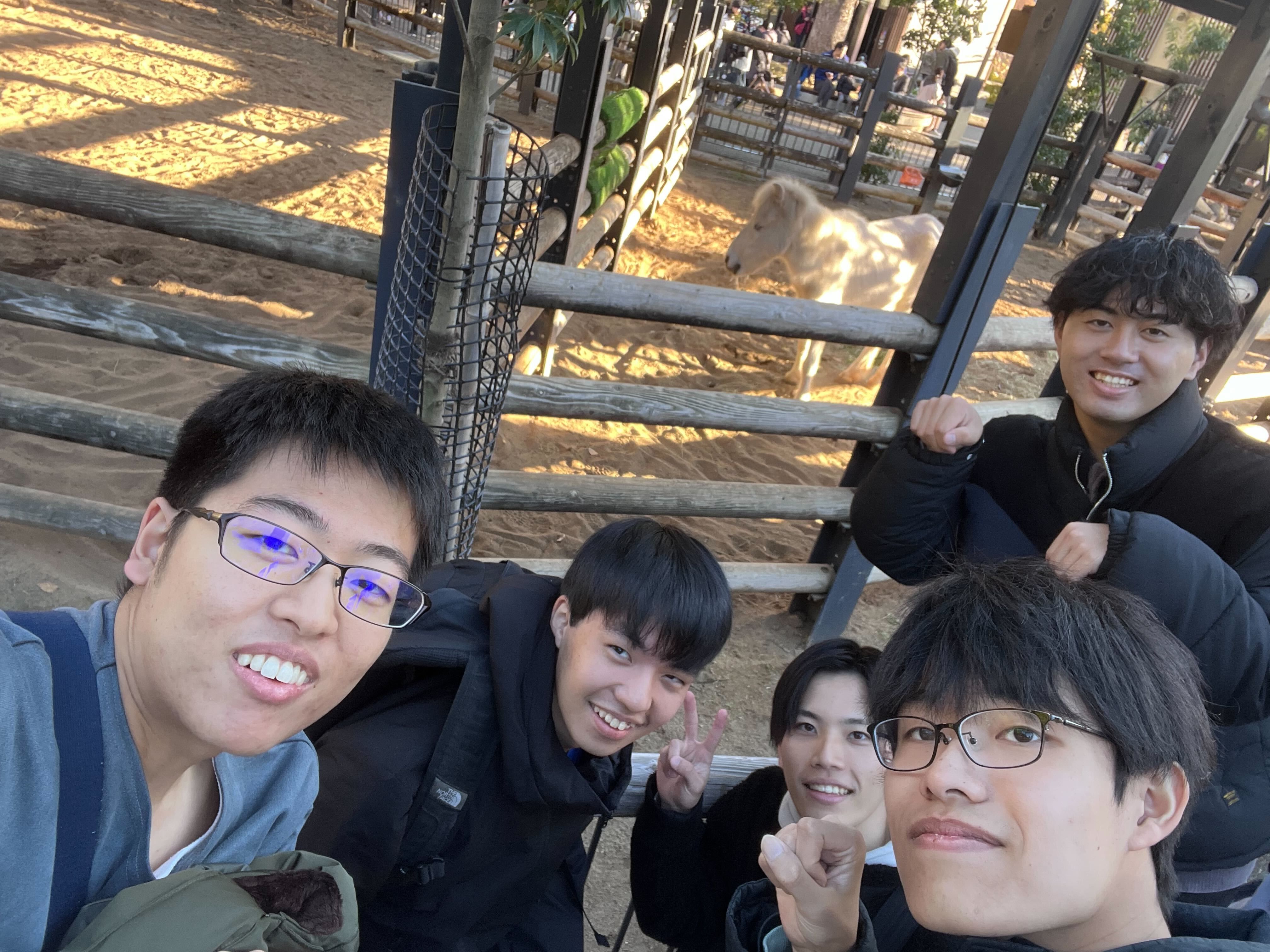 担当メンバーで動物園に行ったときの様子